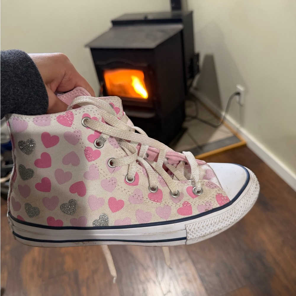 Pink heart converse